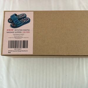 BYRIVER rotating shiatsu massage slippers